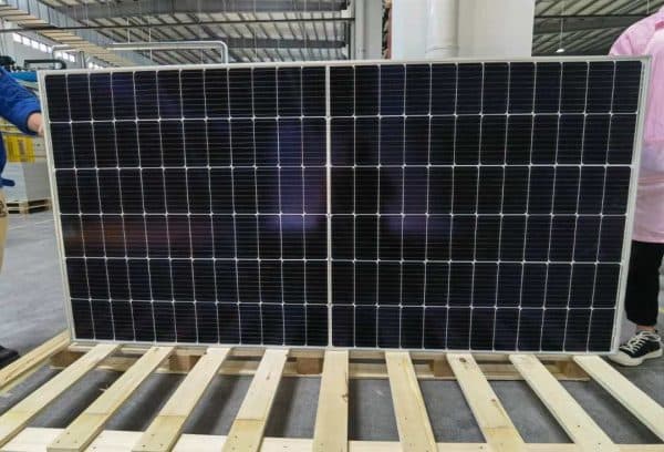 Highly Cost-effective LDK Brand 530W-550W Bifacial A Grade Monocrystalline Solar Panel