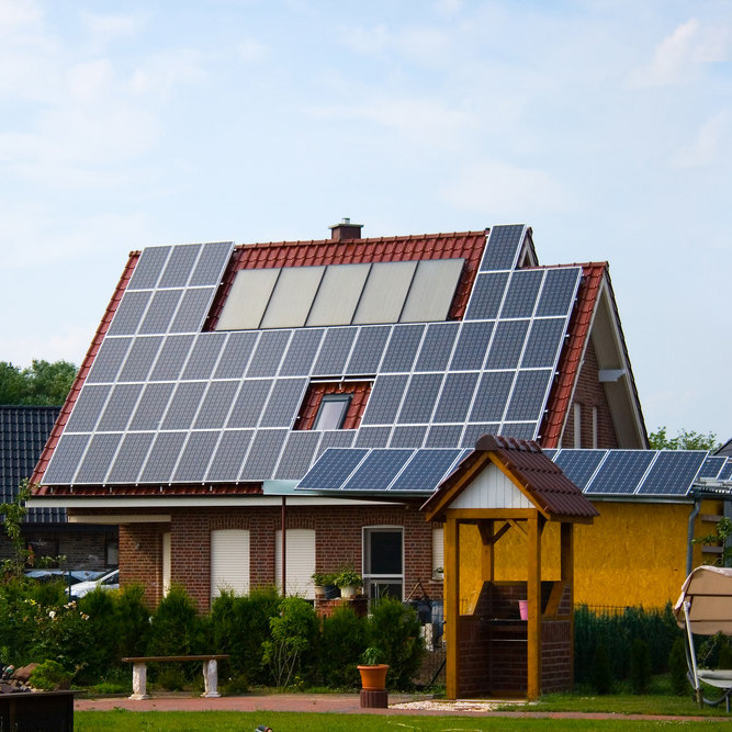 Rural,Residence,With,Solar,Panels,On,A,Roof Rural,Residence,With,Solar,Panels,On,A,Roof